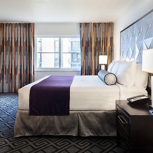 One-Bedroom Suite